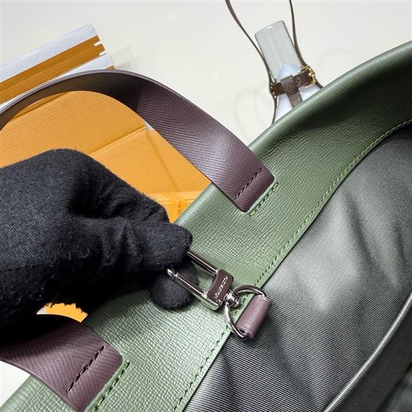 2026120184845924 260